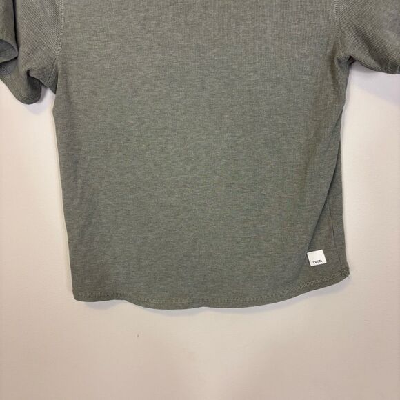 Vuori Green Ribbed Short Sleeve Semi Cropped Top Small - Picture 3 of 3